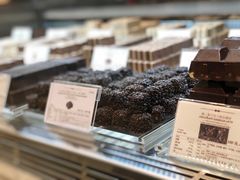 -VENCHI 闻绮(北京国贸商城店)