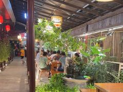 -三道苗苗鱼·美蛙黄辣丁(八里店)