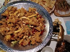 绝味田鸡xyxn-小鱼小牛·鱼牛干锅·脆鱼火锅(世欧广场店)