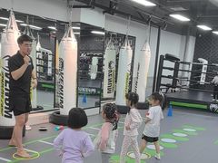 -拳力汇散打搏击泰拳俱乐部(绿地缤纷城店)