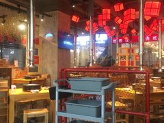 大堂-么肆烤肉·中式自助·烤肉大排档(街道口季佳PAI店)