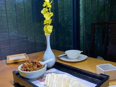 澳洲牛肉粒配薄饼-嘉良驿园·江南雅宴(旗舰店)