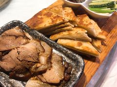 酱熏黑猪肉大饼-老城味道·传统天津菜(杨柳青店)