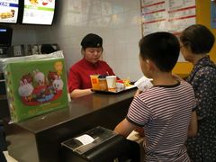 -麦当劳(百联西郊购物中心店)