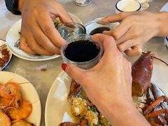 -三亚火车头万人海鲜广场