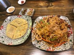 阿拉善驼肉馅饼-格日勒阿妈蒙古厨房(大召店)