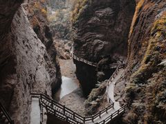 -龙水峡地缝景区