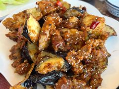 焦糖茄子牛肉粒-桃子餐厅·天津菜(红星路直营店)