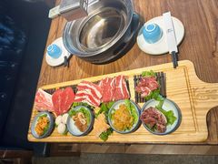 -明洞阿姨·韩式酱蟹烤肉·创意料理(三元桥店)