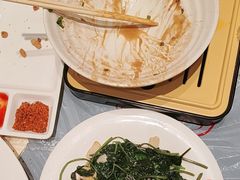-肥肥虾庄·金牌油焖大虾(杨园滨江时代walk店)