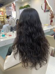 -虫二·专注健康烫染沙龙