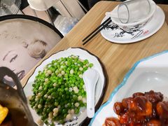 甜豆炒鸡头米-眷江南之小蓝鲸(王府大街店)