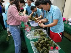 -亚龙湾亚泰商业街