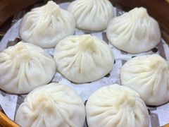 -莱莱小笼·乔艾