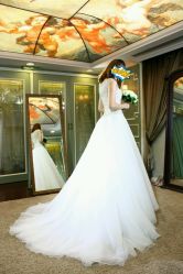 -LANYI COUTURE高级婚纱礼服改衣店