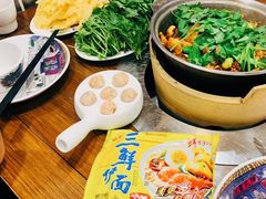 -芳村榕树头叹佬鸡煲(体育西店)