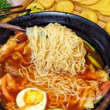 大块吃肉、大口喝酒、胡同里的深夜食堂太带劲了~