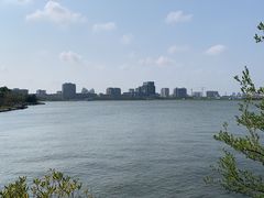 -上海滴水湖皇冠假日酒店