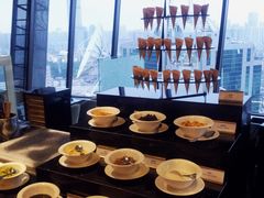 自助调料区-广州花园酒店·凌璇阁旋转餐厅CAROUSEL360