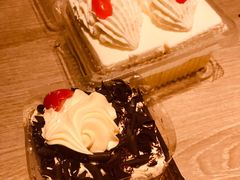 -红宝石·鲜奶小方·海派西点房(南丹店)
