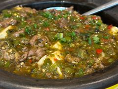 -有红鸡毛店·川菜(建设路店)