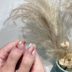 -花岐款式专研健康美甲沙龙