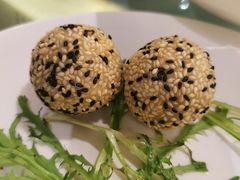 芝麻流沙球-上海小南国(世博源店)