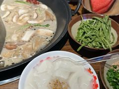 -萍姐火锅·公路夜市(武汉首店)