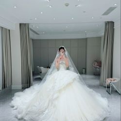 点击看大图 -Bridal Queen·婚纱女皇