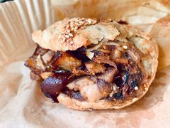 -洪峰浩老北京烧饼夹肉(角门路店)