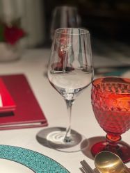 -美肤盾祛痘·问题肌头疗管理中心