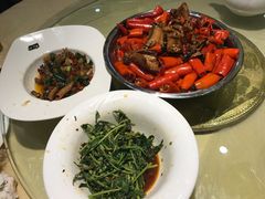 -湘潭九龙鱼头店(城南西路店)