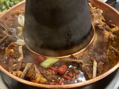 招牌羊蝎子锅底-颐品居涮肉(乌鲁木齐中路店)
