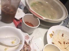 -新大咀港式茶餐厅(宝山万达店)