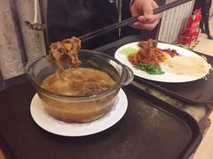 江石滚肥牛-俏江南天津时尚曲艺主题餐厅(马场道店)