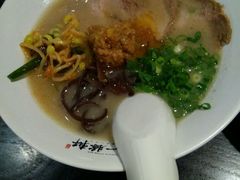 -一豚轩·烧鸟·豚骨拉面(五四路店)