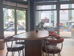 -LAVAZZA拉瓦萨咖啡(中航城君尚购物中心店)