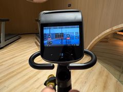 -涨巢·潮玩水疗局