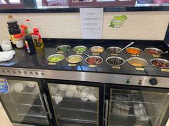 自助调料区-粤潮牛肉火锅店(江南大道店)