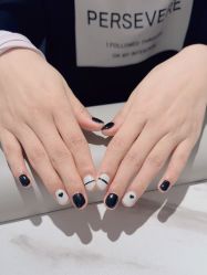 -丽心自助美甲美睫