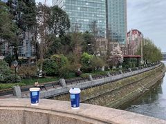 -瑞幸咖啡(汇日央扩国际广场店)