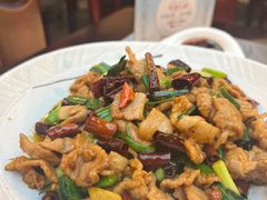 -蔼若春.传承三十年云南菜(金碧公园店)