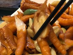 -泉畔人家·老济南经典鲁菜(大明湖店)