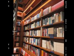 -上海三联书店READWAY(华中首店)