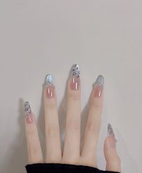 -桃色美甲沙龙
