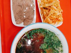 -京穆兰兰州牛肉面·清真(盛龙广场店)