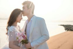 点击看大图 -挪娅婚纱摄影皇家会所