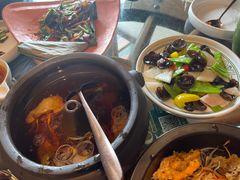 -云海肴·汽锅鸡·云南菜(天山百盛优客店)