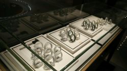 -北京七彩云南翡翠珠宝旗舰店(月坛店)