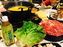 -鲜入围煮花胶鸡海鲜火锅